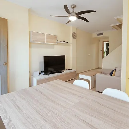 Guardamar Triplex Holiday home